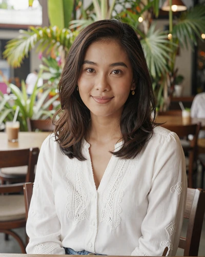 Lailuma K., 28, Afghan woman from Mazar-i-Sharif, Afghanistan seeking genuine connection
